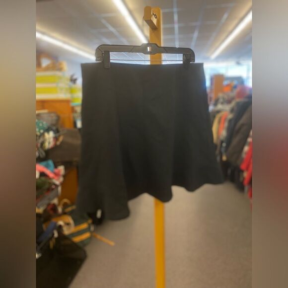 LOFT Ladies 14 Black Workout Skirt - Picture 3 of 3